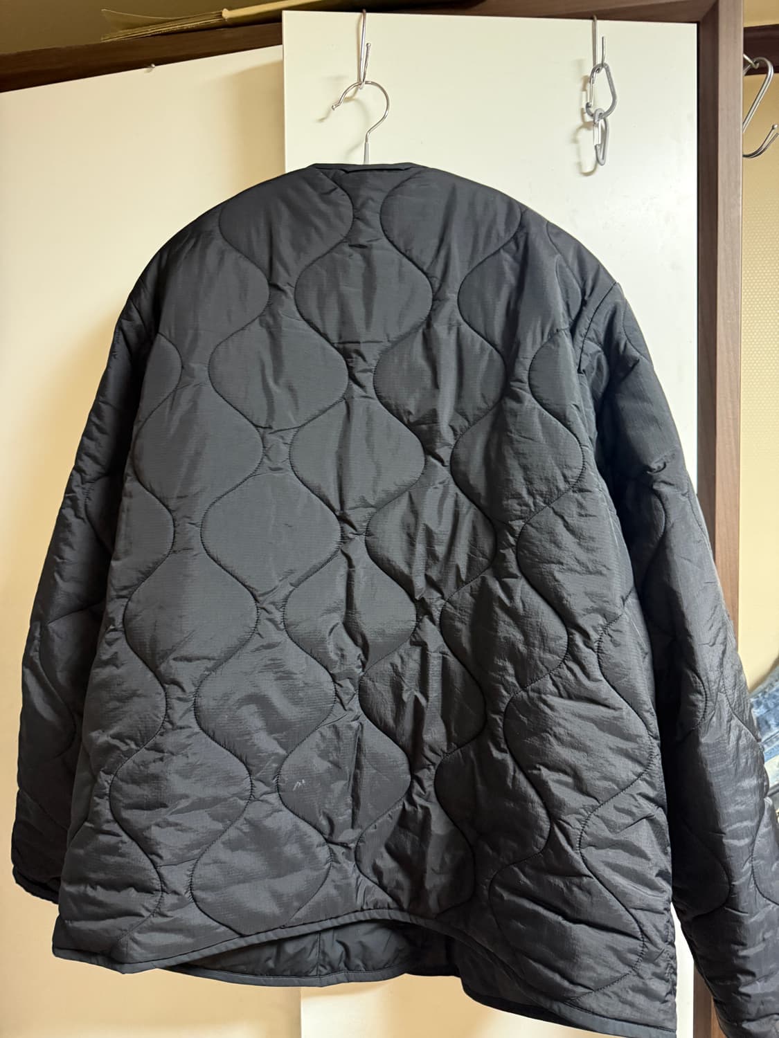 코스 리버시블 패딩점퍼 블랙 M 상품이미지4