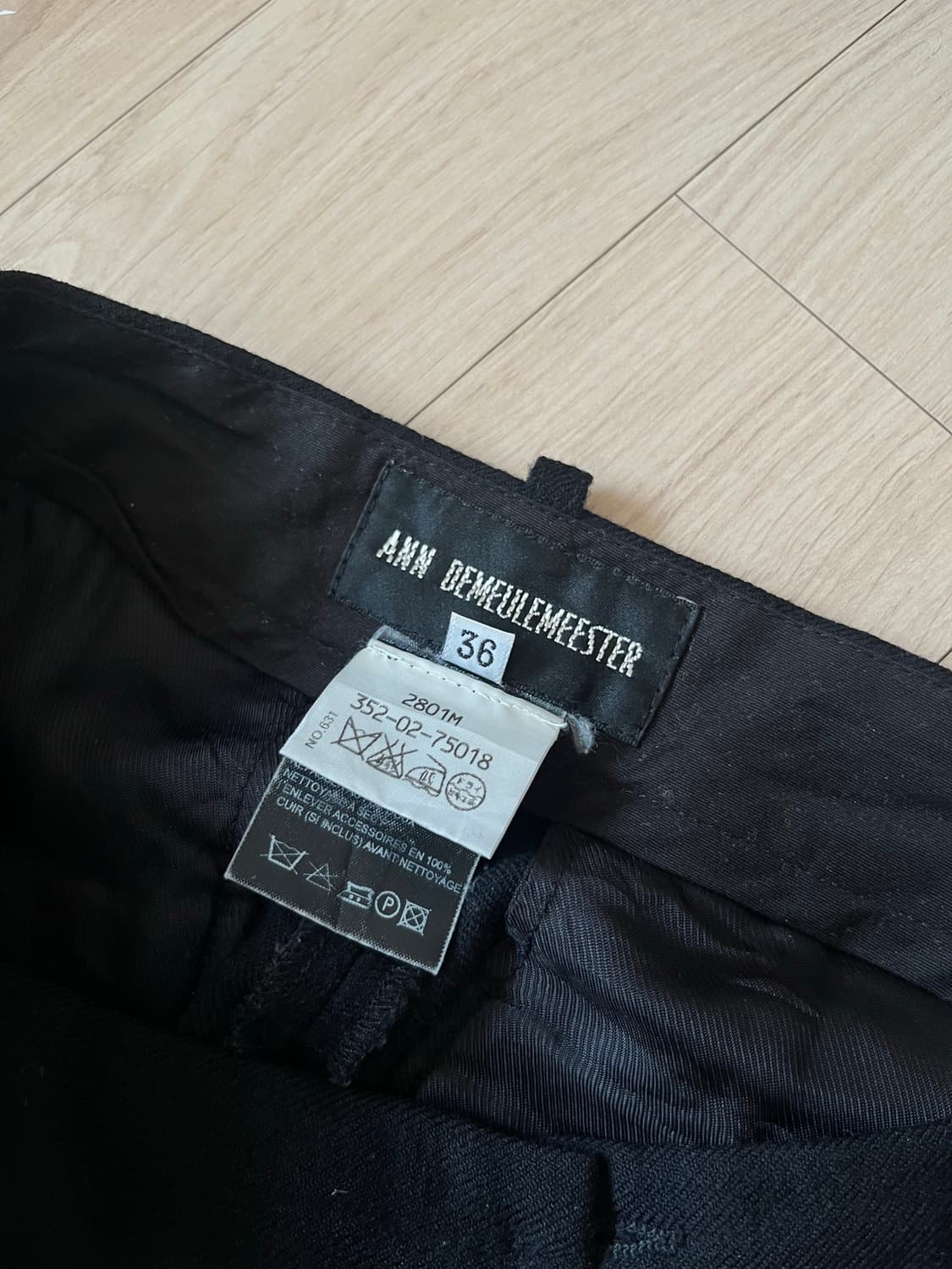 ANN DEMEULEMEESTER (앤 드뮐미스터) 블랙 디테일 상품이미지8