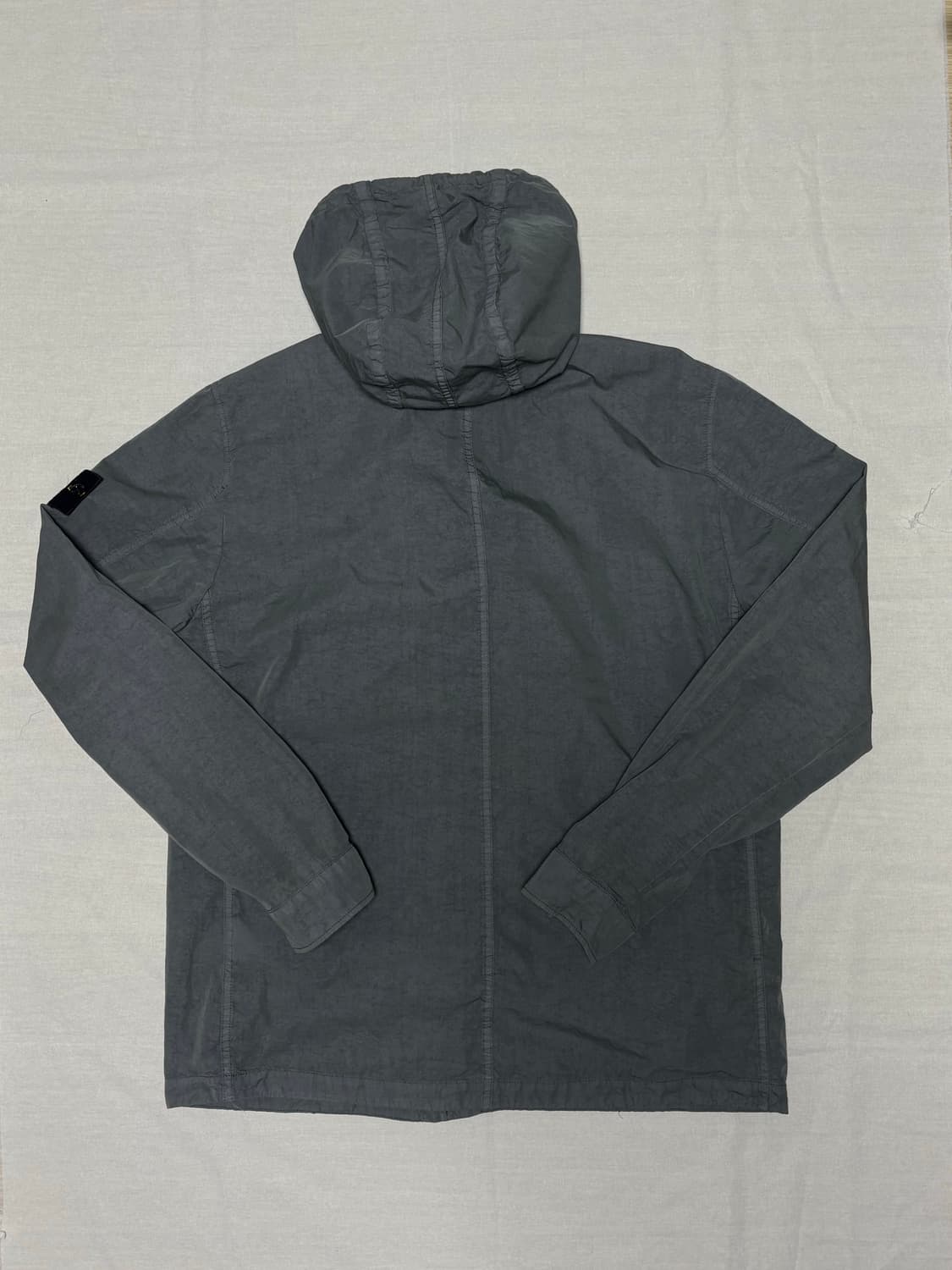 스톤아일랜드 후드 오버셔츠 차콜 [L] 상품이미지4