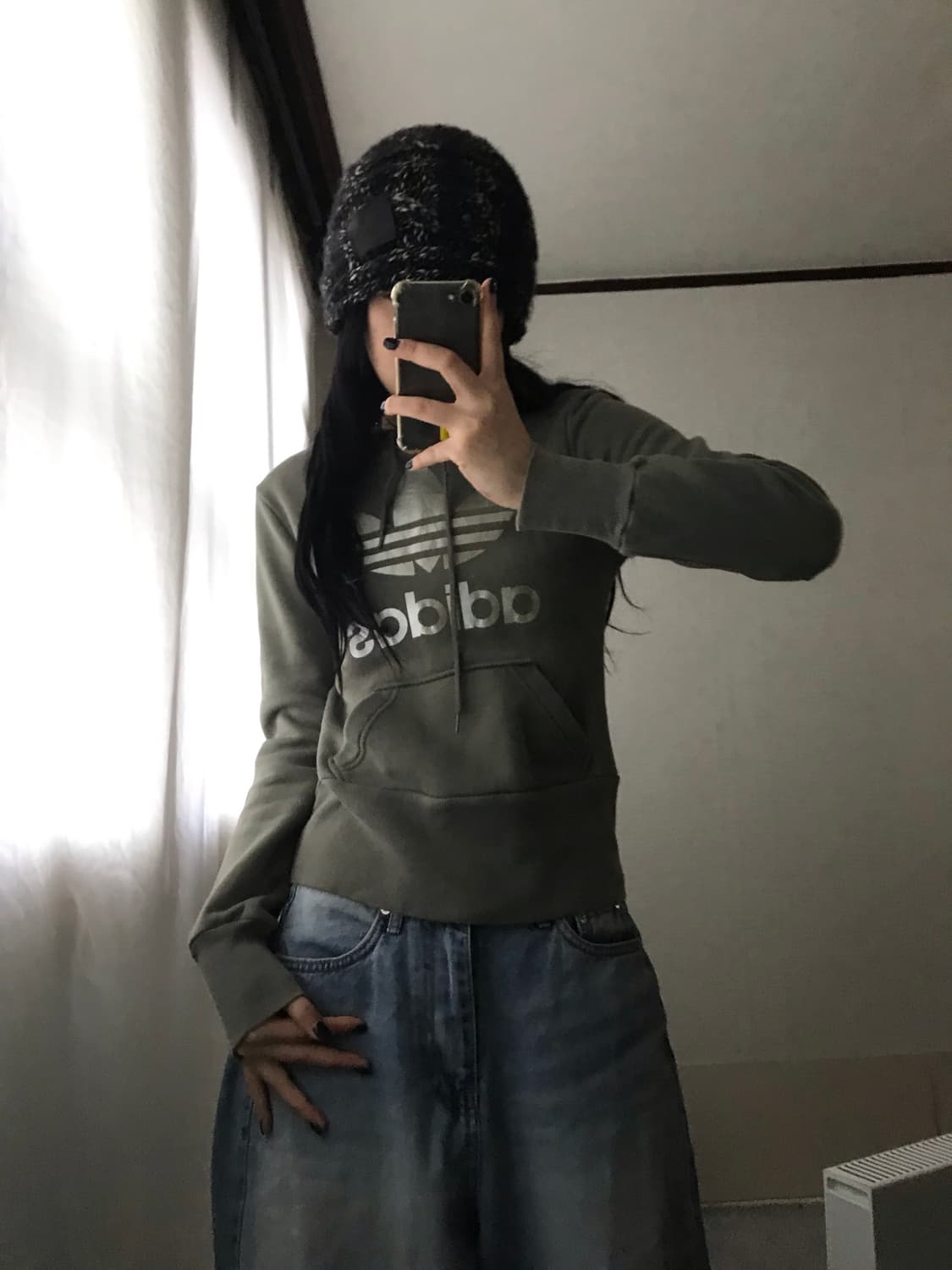 아디다스 카키 실버 후드티 상품이미지6