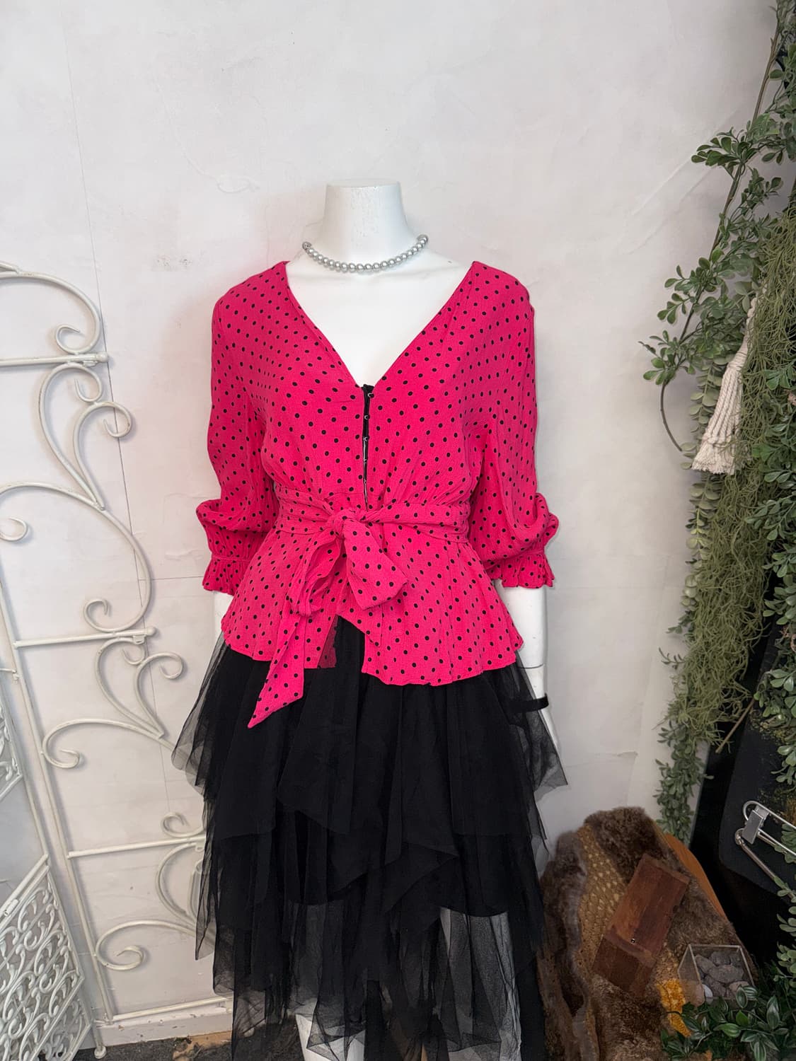 Hot pink dot corset half blouse 상품이미지2