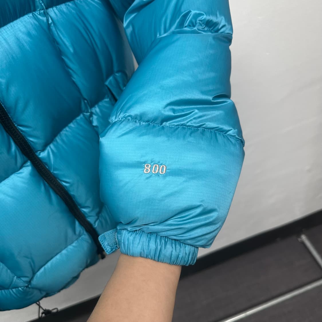노스페이스 써밋 로체 패딩 상품이미지7