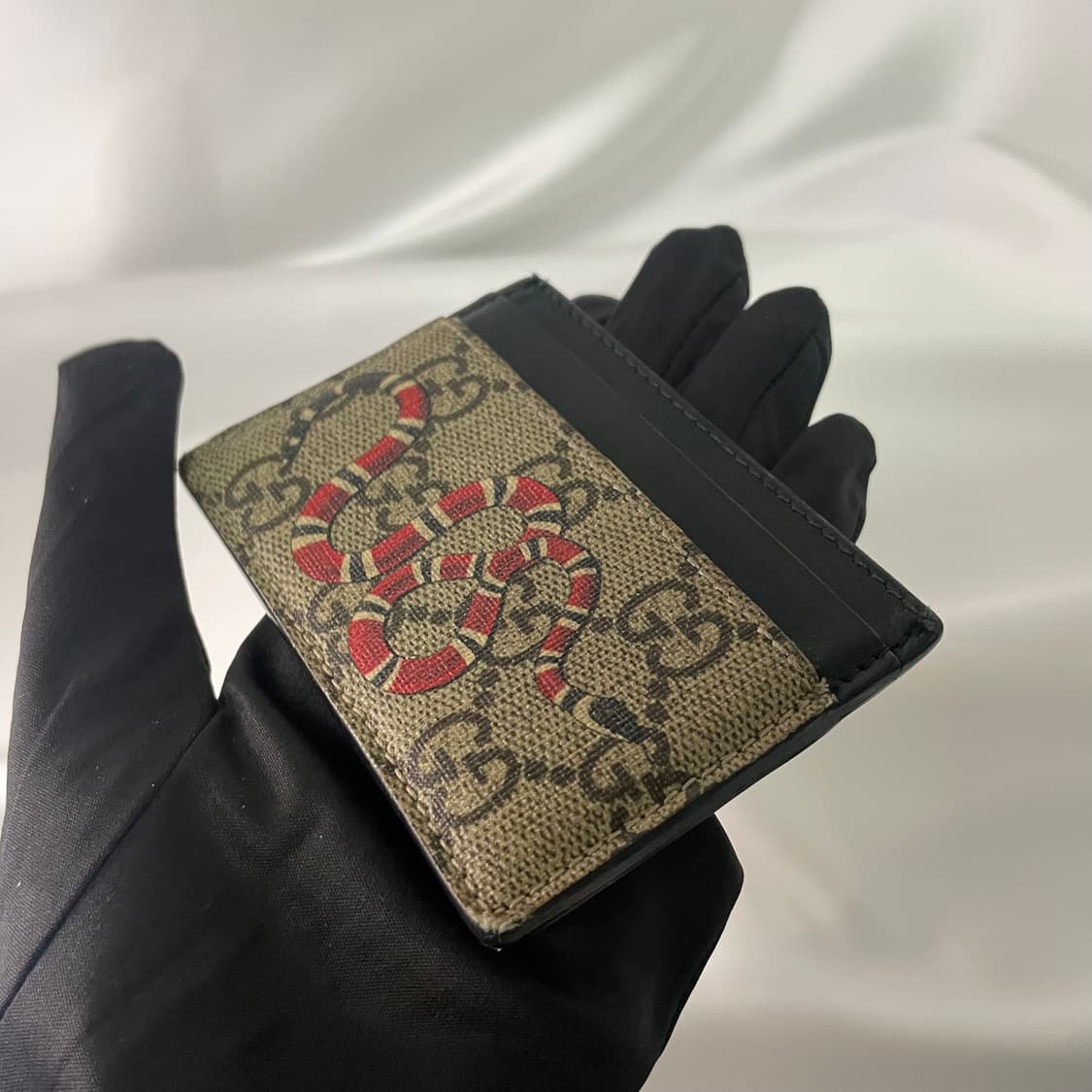 구찌 킹스네이크 카드지갑 GG수프림 단품 상품이미지5