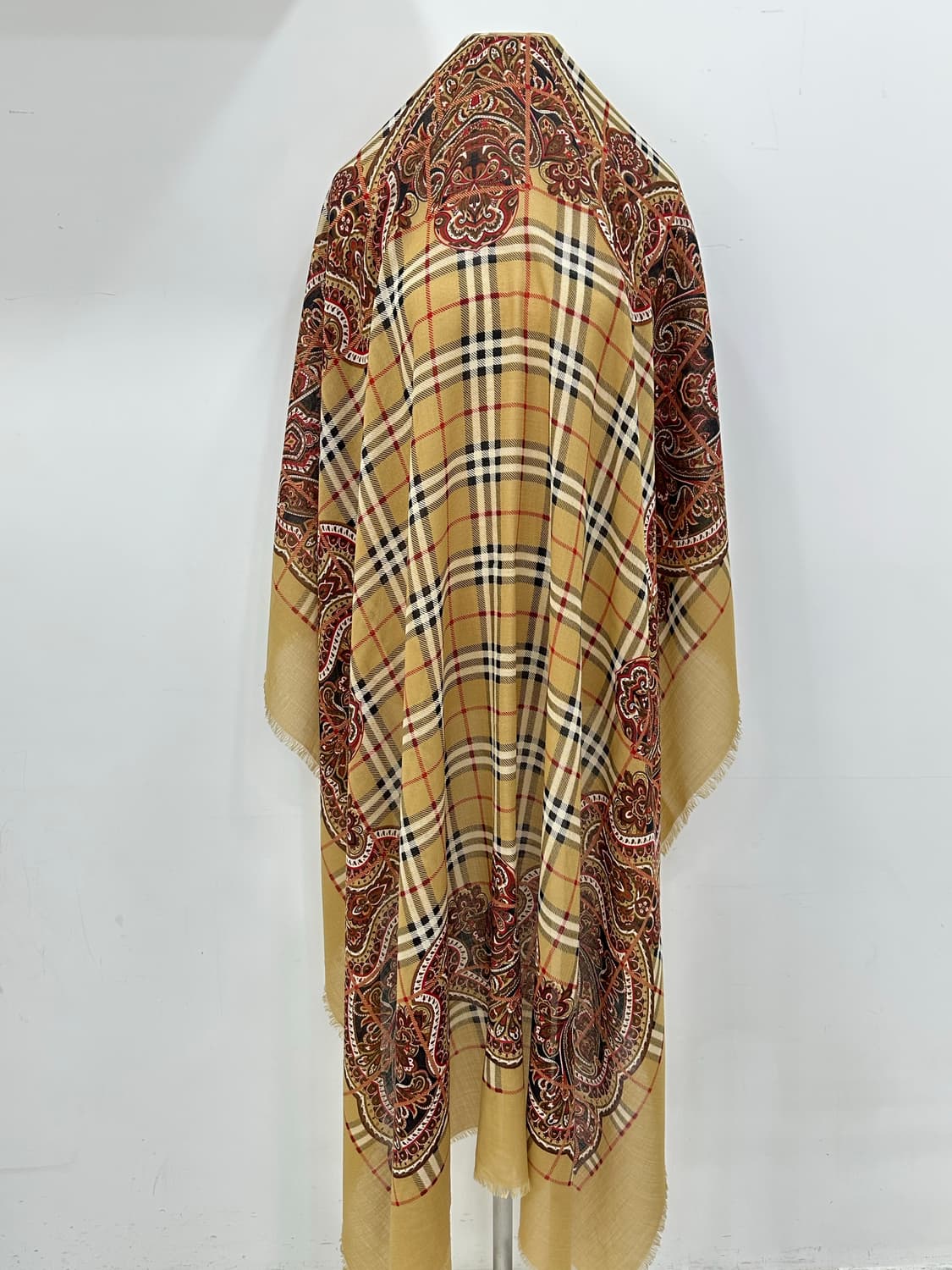 버버리 울 실크 숄 상품이미지2