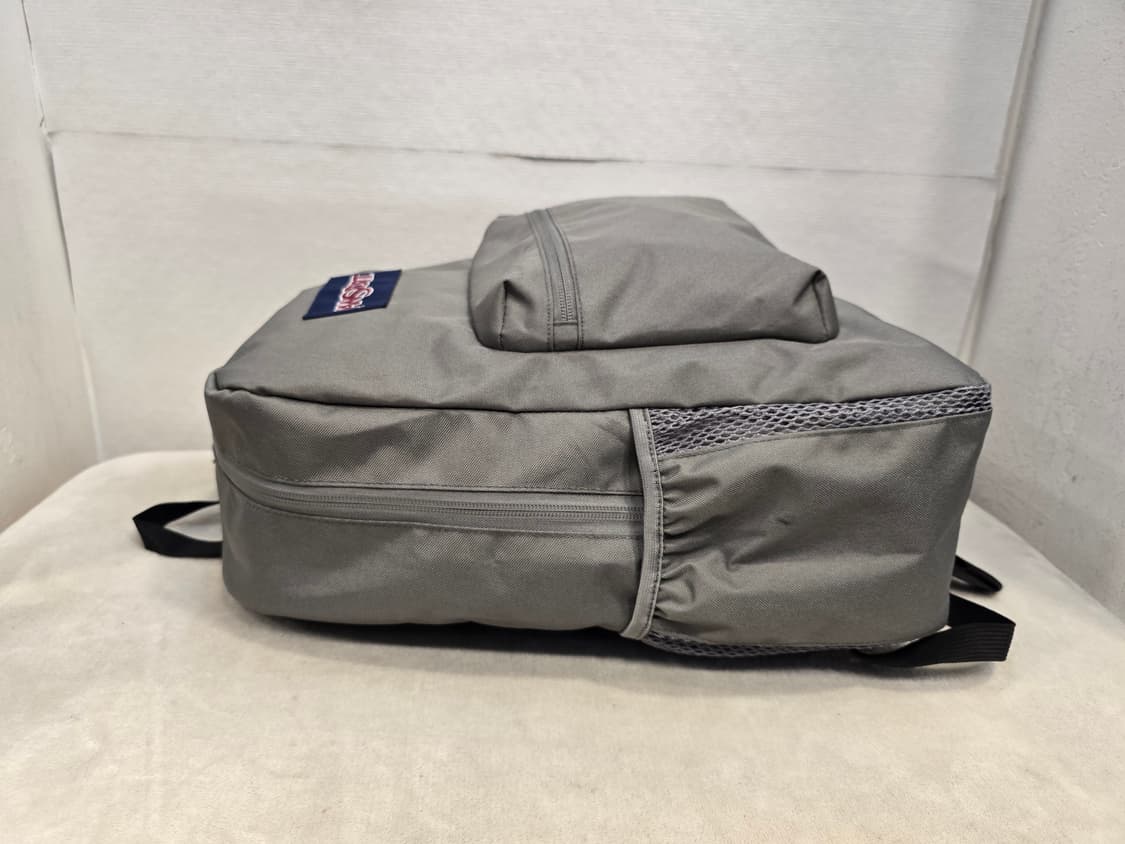 거의새거) 잔스포츠 백팩 회색 상품이미지4