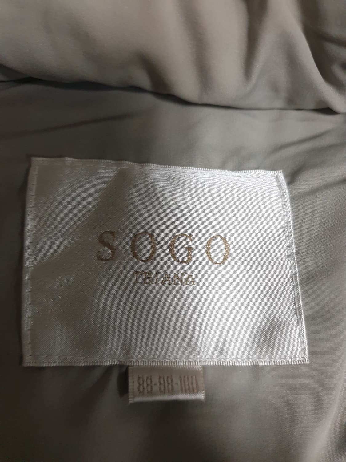 SOGO트리아나 폭스퍼 오리털 경량패딩 (M) 상품이미지3