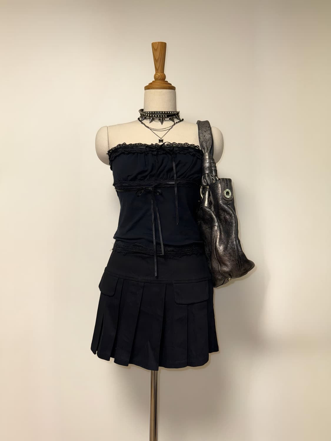 고스 트랄라라 리본 튜브탑 상품이미지1