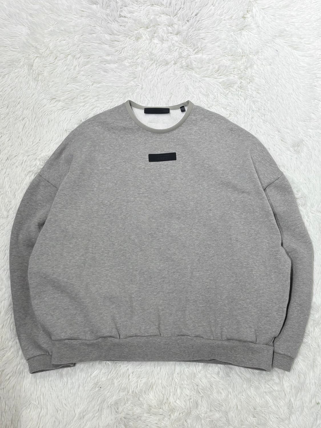 에센셜 그레이 맨투맨 상품이미지4