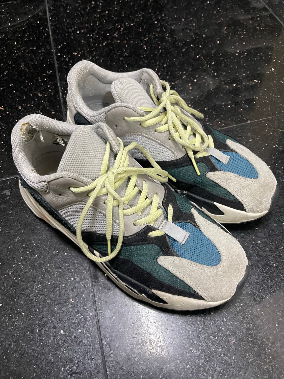 아디다스 이지부스트 700 웨이브 러너 280 상품이미지2