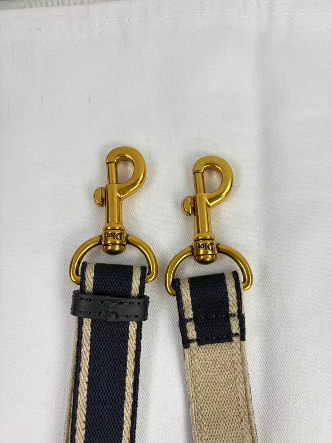 디올 오블리크 북 토트 레더 라지 백 상품이미지8