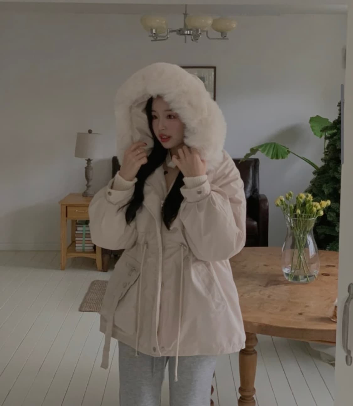 급처/새상품급)온마이원 윈터 퍼 버클 포켓 스트링 패딩 아이보리 상품이미지8