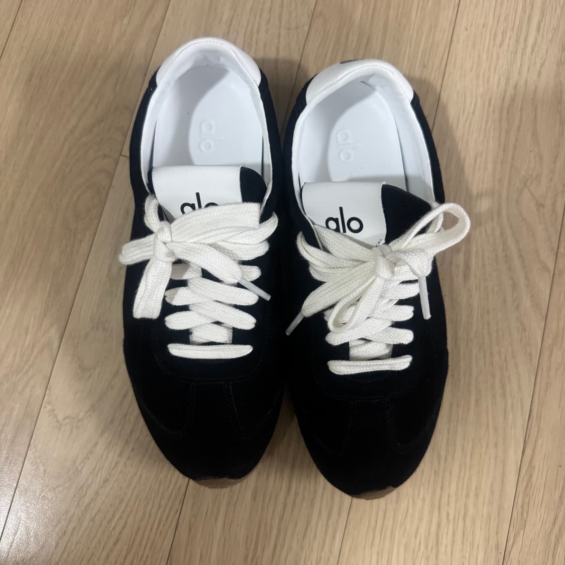 ALO 알로 선셋 스니커즈 블랙 W6 상품이미지1