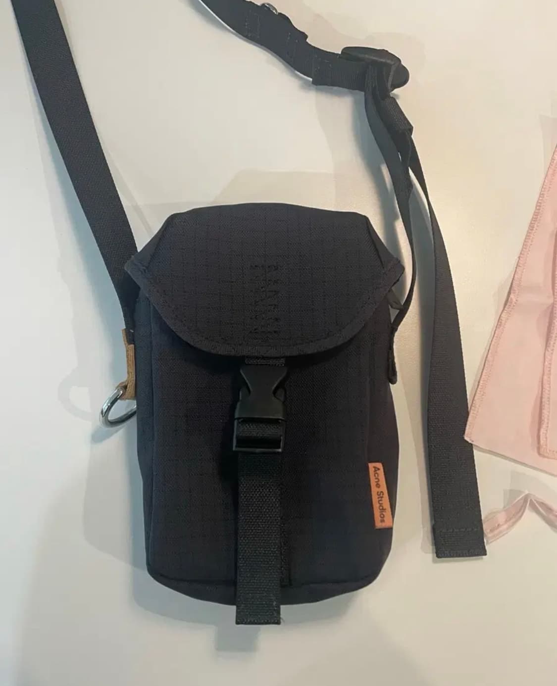 아크네 립스탑 미니 크로스백 상품이미지2