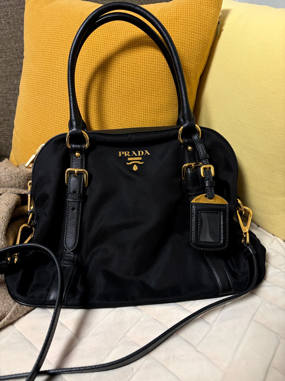 프라다 나일론 핸드 크로스백 상품이미지1