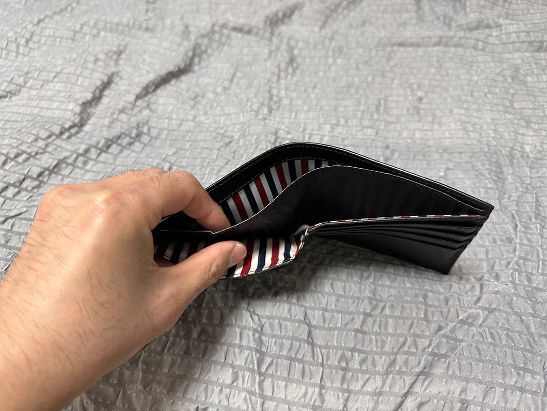 톰브라운 지갑 실사용 일주일 S급 상품이미지2