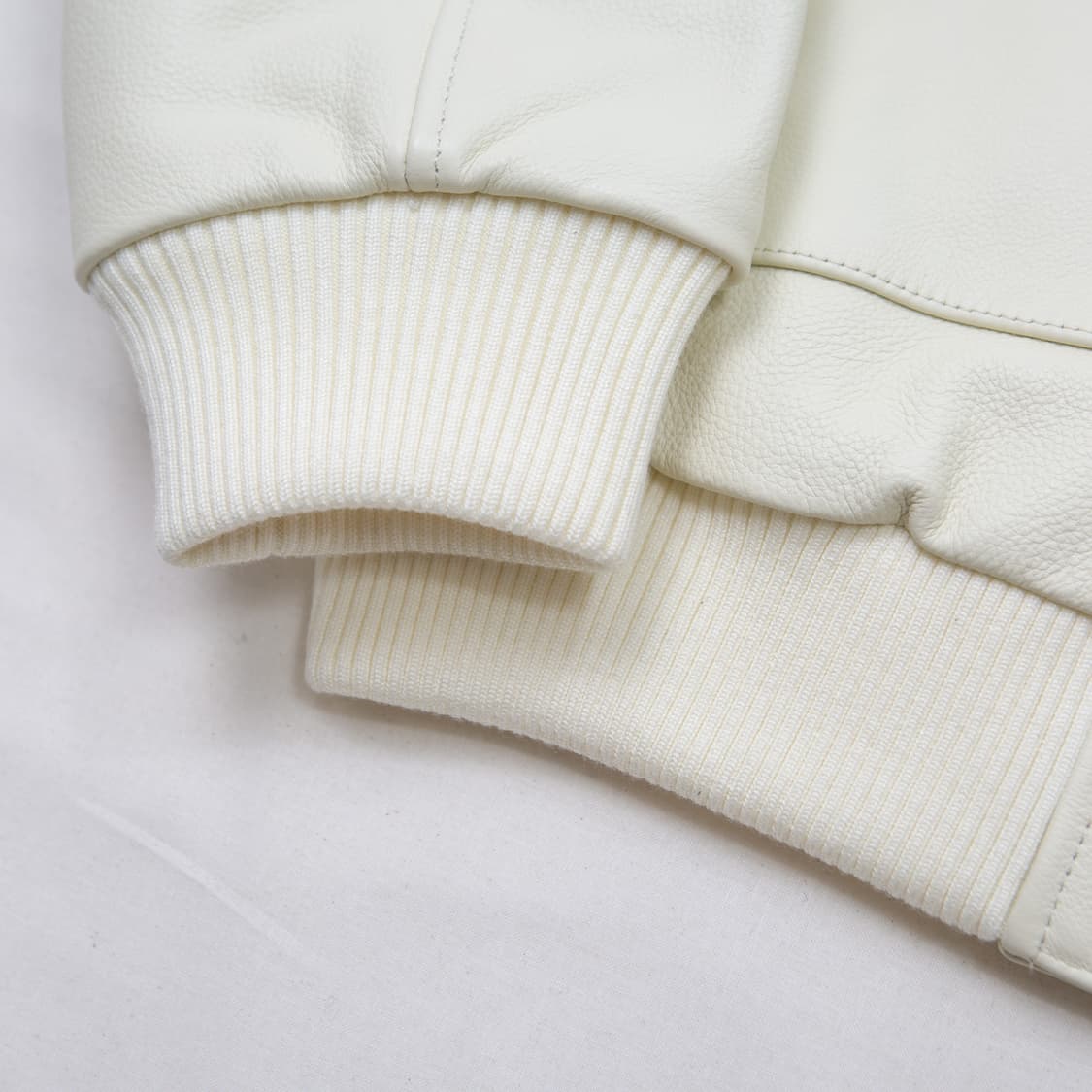 골프왕 에어브러쉬 하트 봄버 자켓 아이보리 상품이미지5