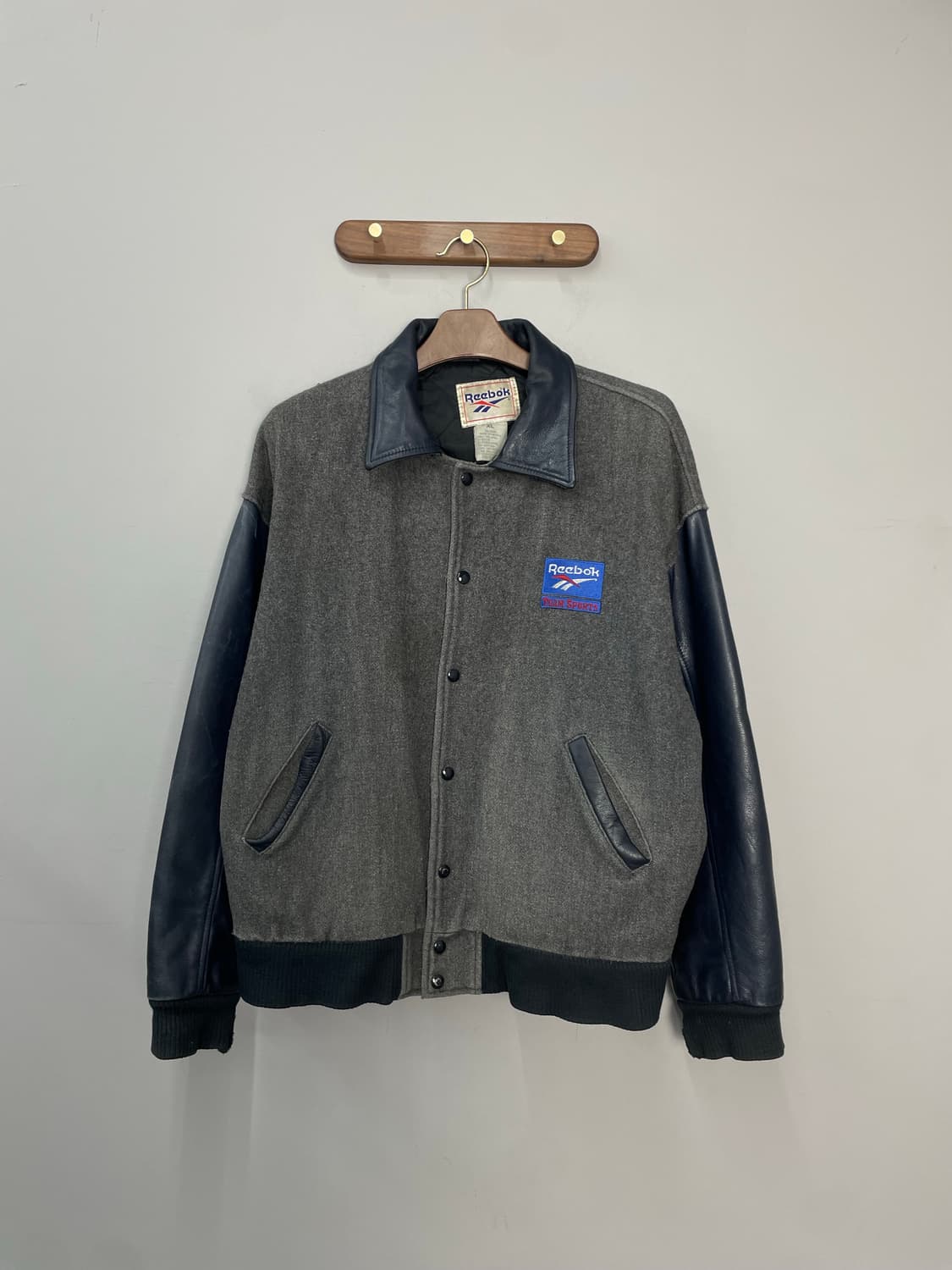 리복 90s 올드스쿨 레더 모직 배색 바시티 자켓 H2246 상품이미지2