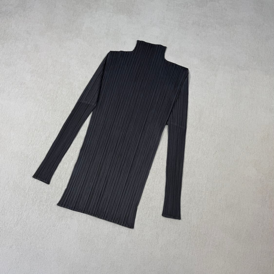 Long Sleeve Dark Gray 상품이미지2