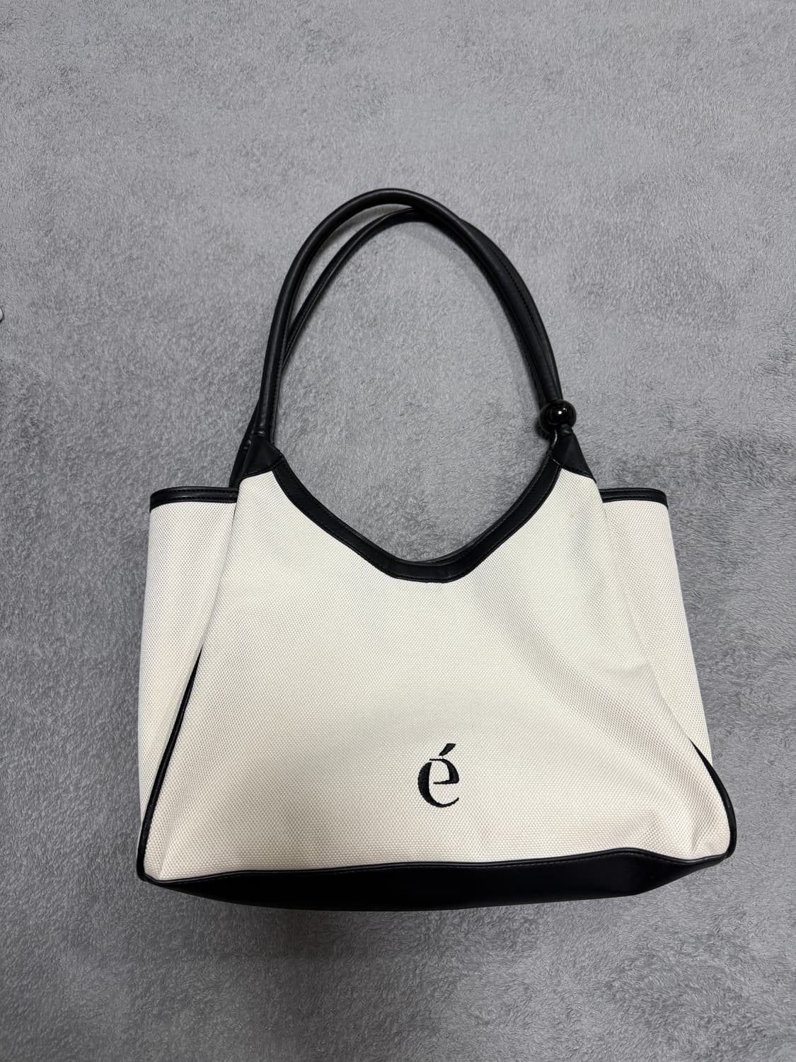 아카이브앱크 캔버스 트라이앵글 숄더백 상품이미지1