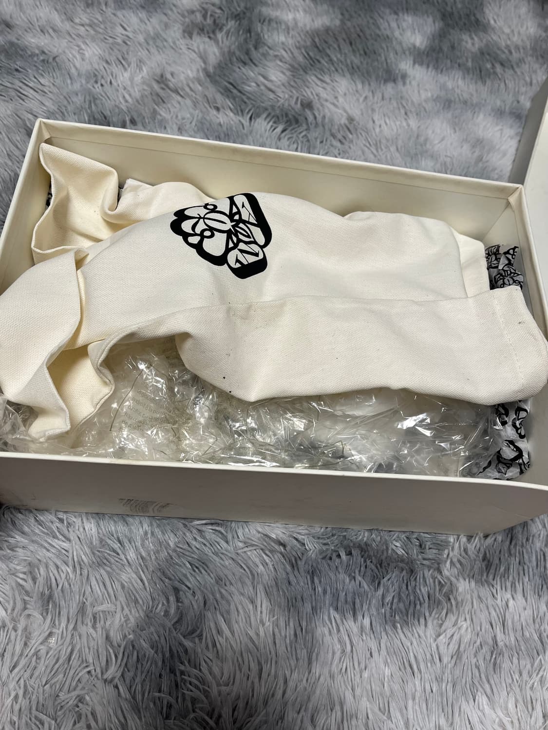알렉산더 맥퀸 오버솔 화이트탭 상품이미지7