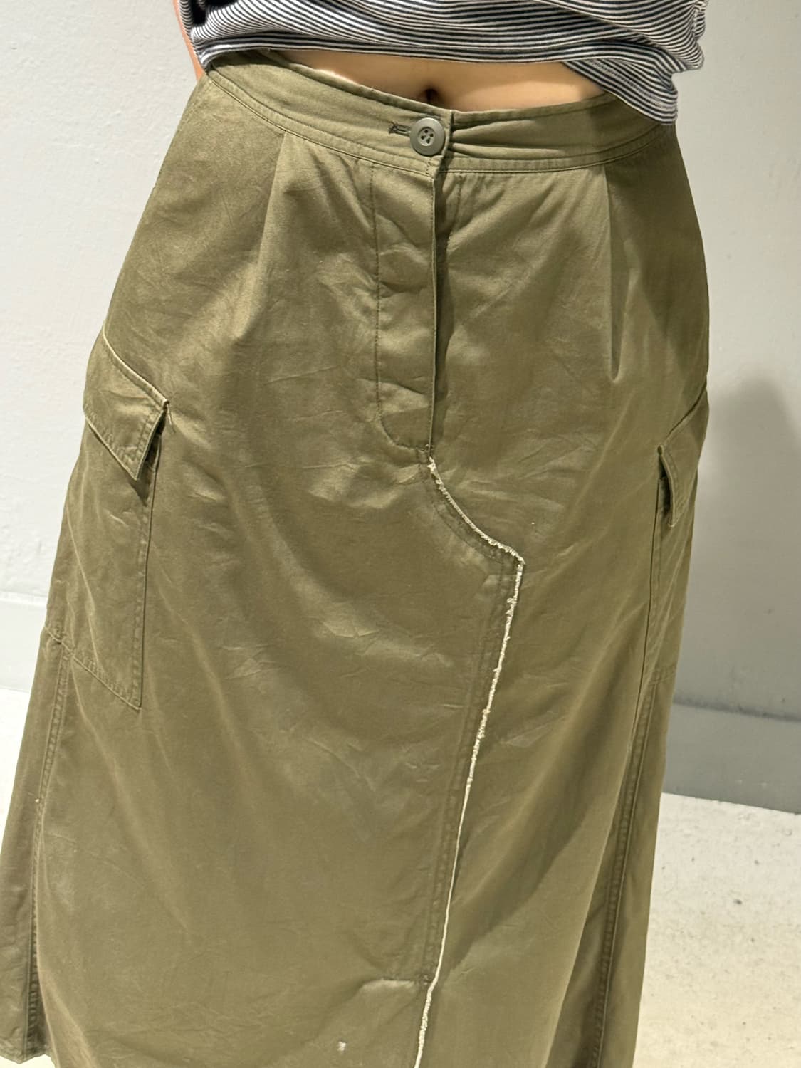 khaki pocket detail long sk 상품이미지3