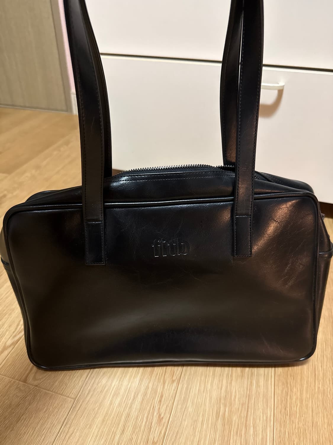 필인더블랭크 fitb Trapezoid Shoulder Bag black 상품이미지3