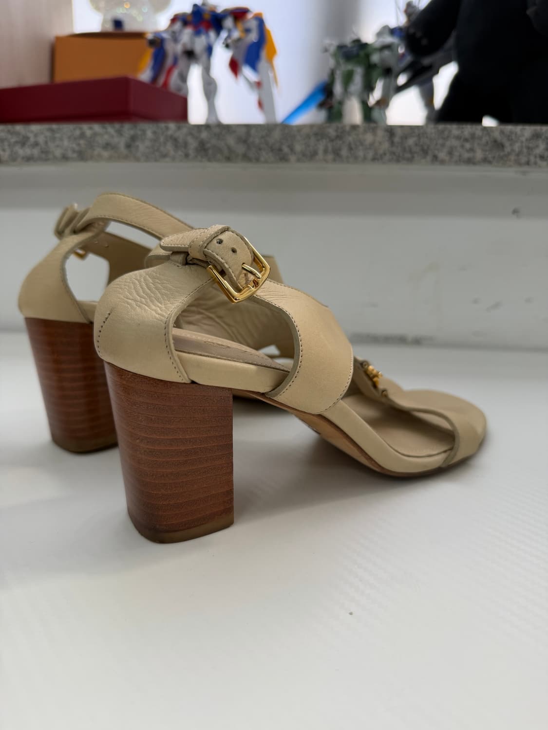 정품) 로로피아나 여성 샌들 36.5 상품이미지5