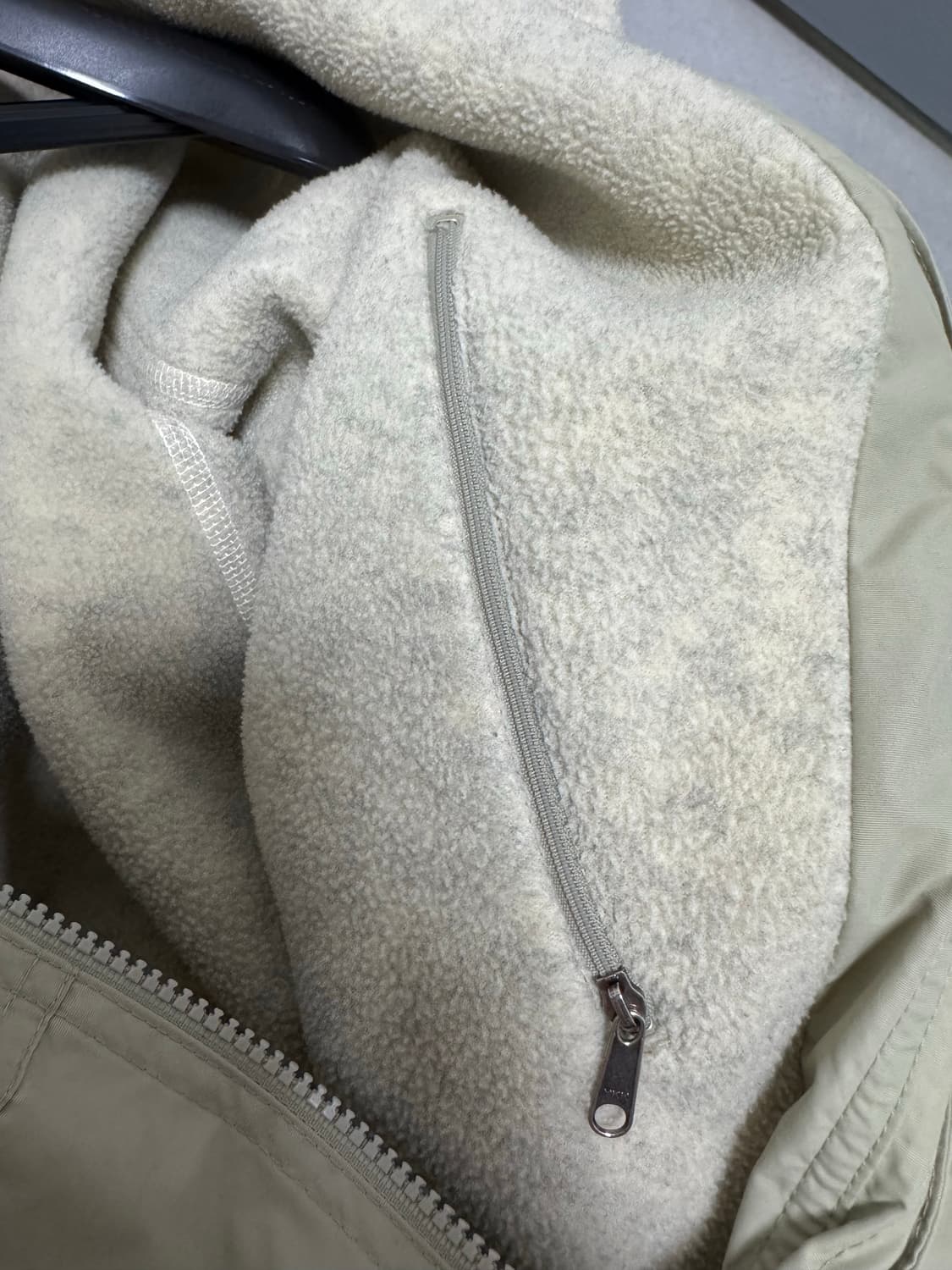 파타고니아 쉘드 신칠라 봄버 자켓  상품이미지6