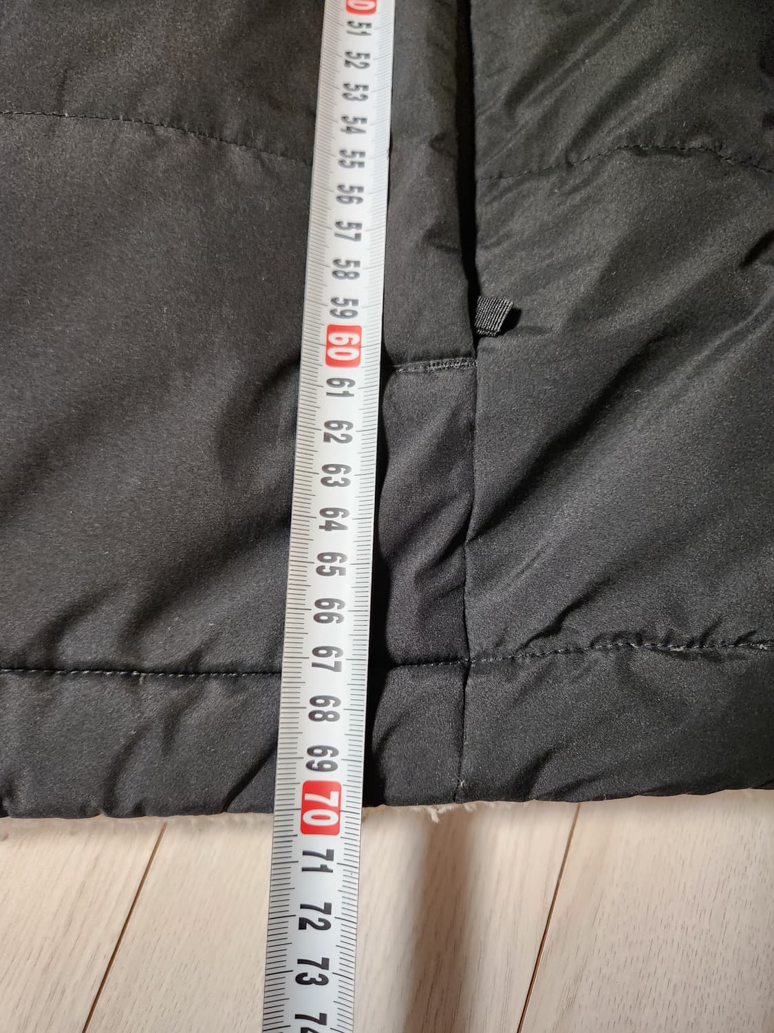 네파 리버시블 다운 양면 자켓 105사이즈

검정은 오염 하자없이 깨끗하 상품이미지9