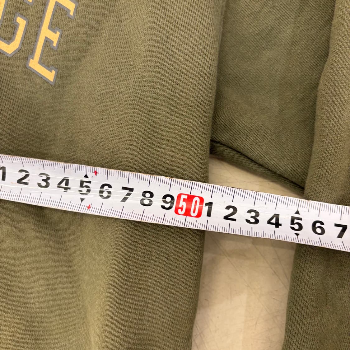 유니폼브릿지 아치로고 카키 맨투맨 상품이미지5