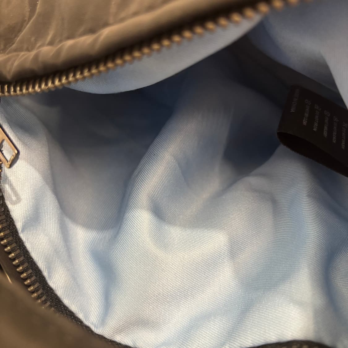  Hvisk 비스크 비건 나일론 토트백      상품이미지9