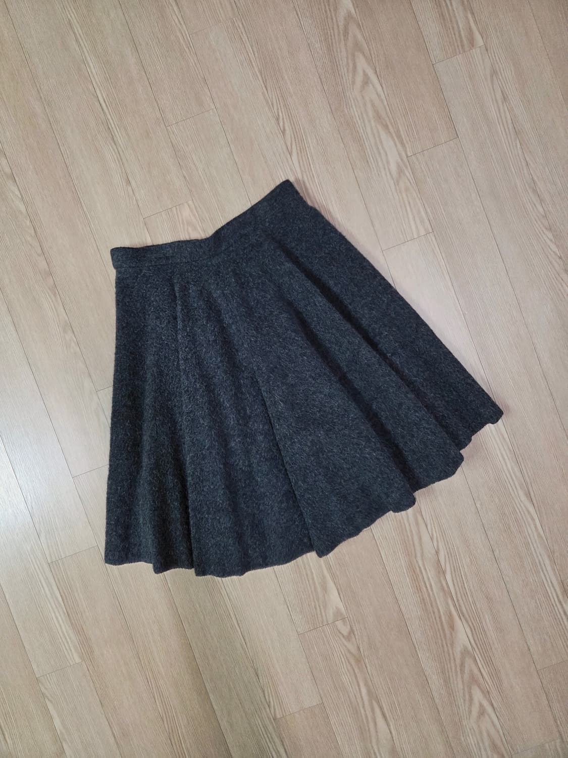 유나이티드 애로우즈 도쿄 차콜 그레이 스커트 상품이미지3