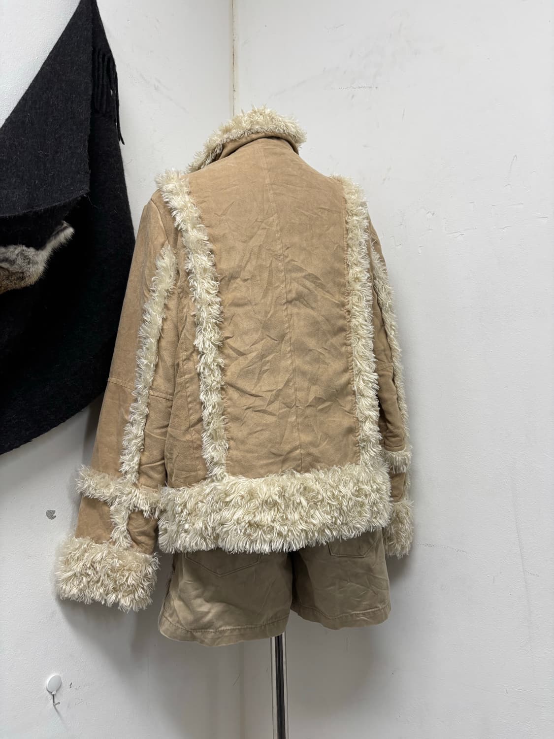 Ivory Fur Trimming 00’s Beige Jacket 상품이미지10