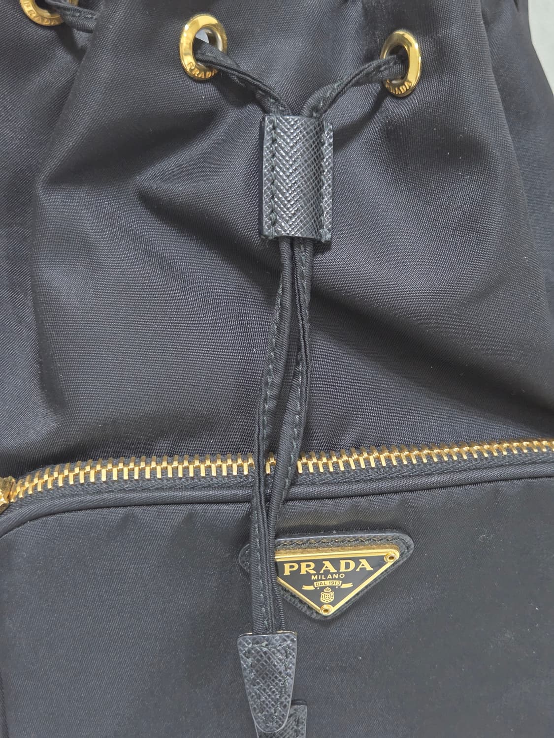 프라다 리나일론 듀엣 버킷백 상품이미지5