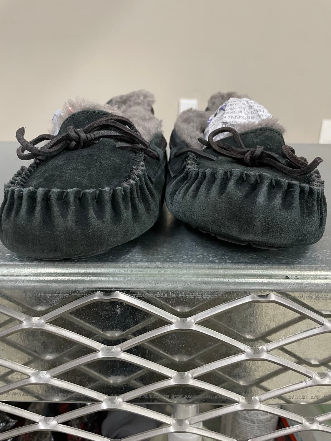 어그 벨라 II 블랙 250 상품이미지8