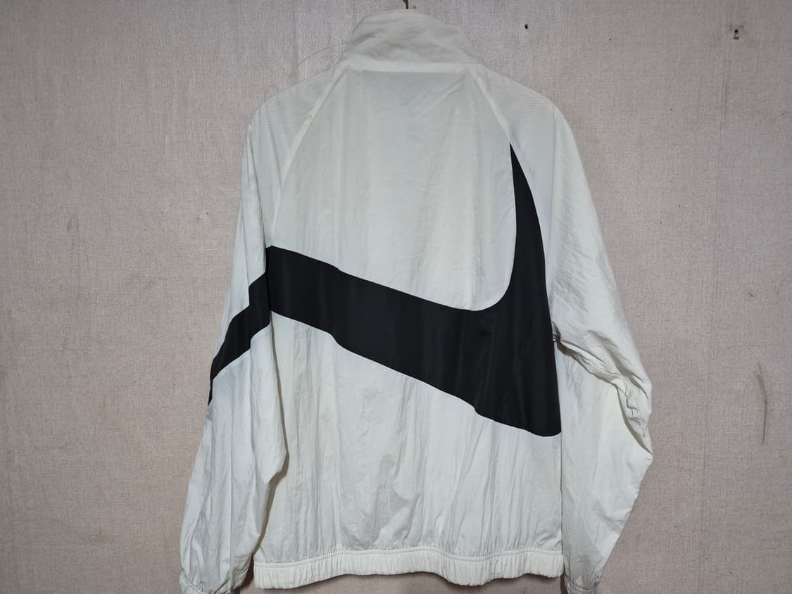 나이키 빅시우스 바람막이( XL) 상품이미지3