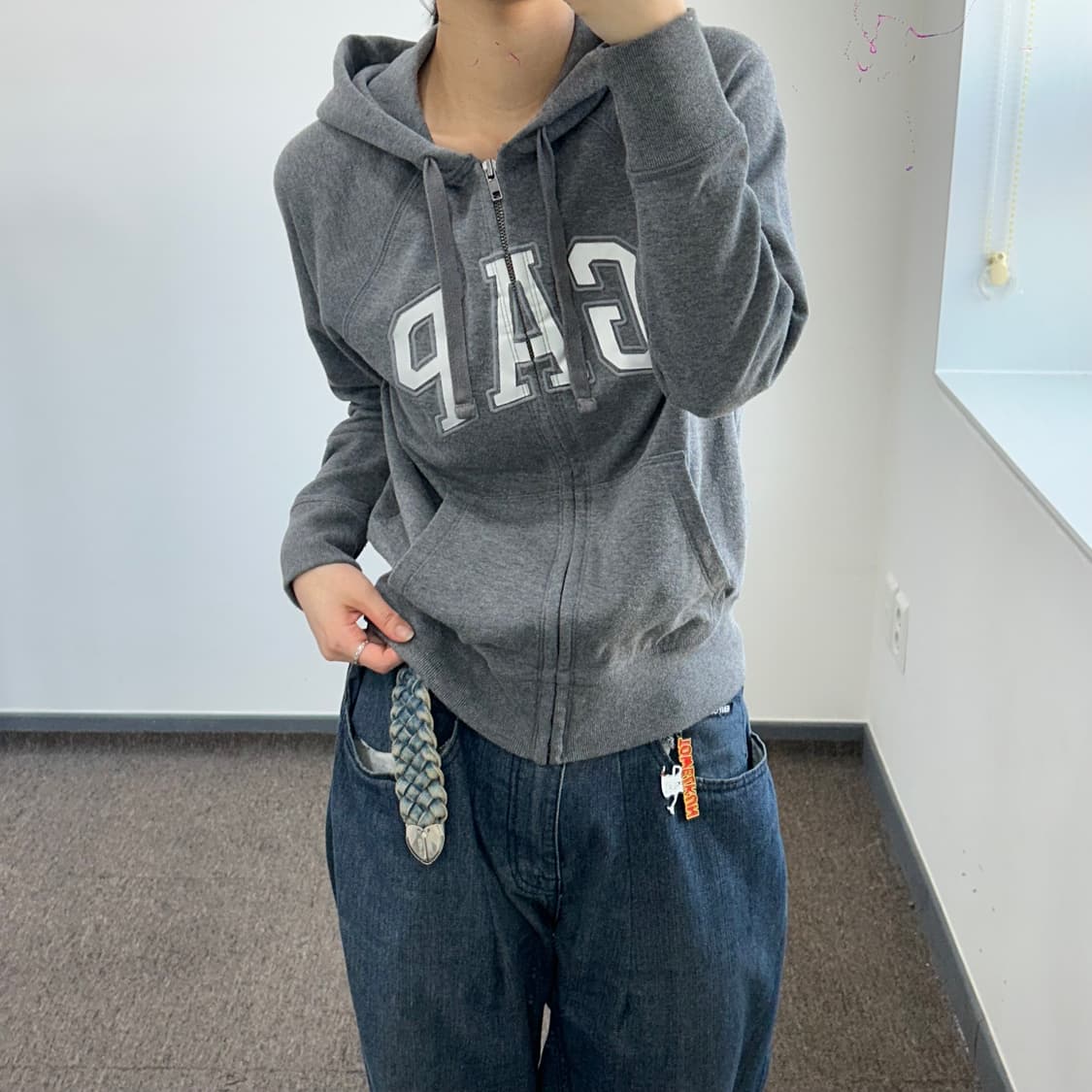 Gap 갭 글로시 로고 그레이 후드집업 상품이미지2