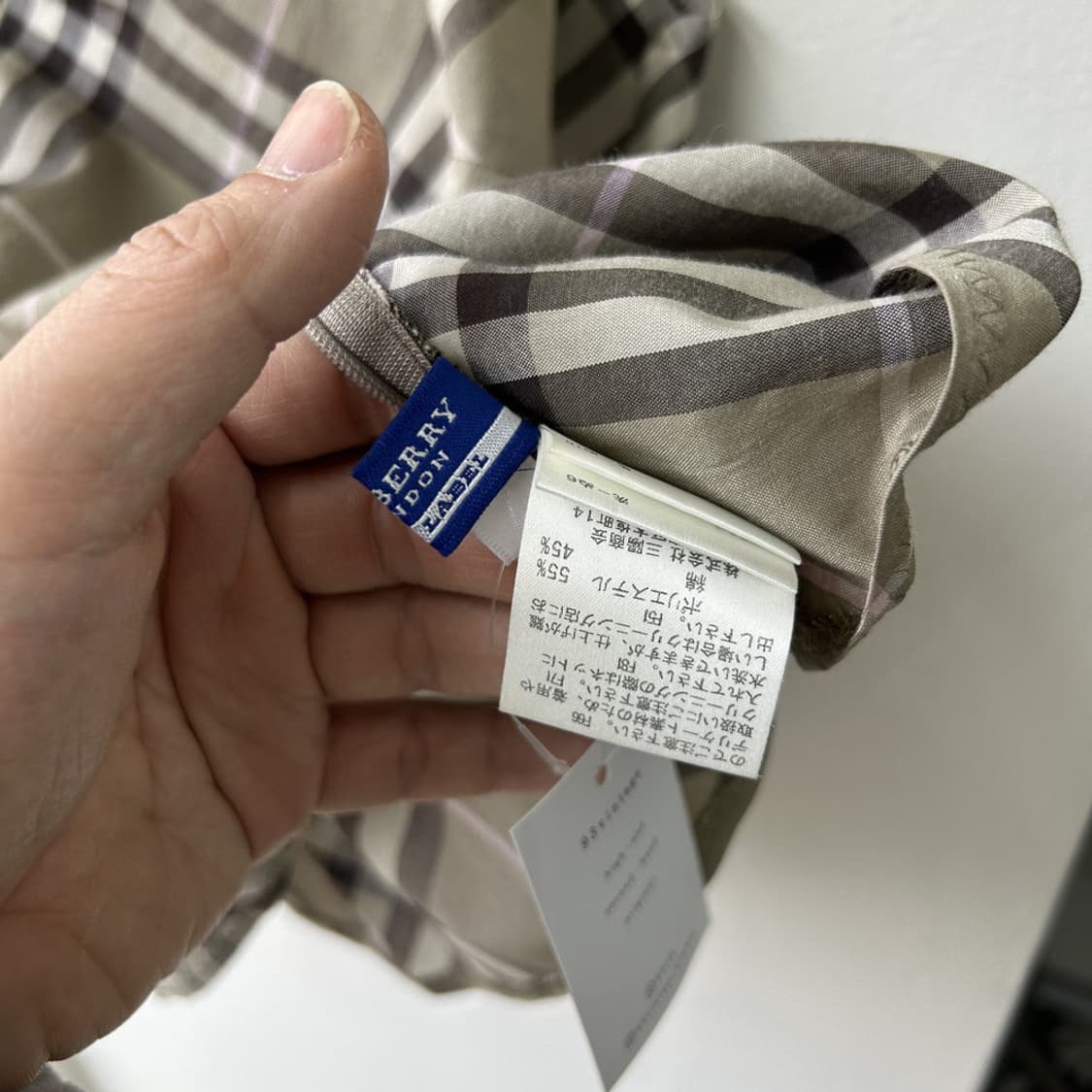 16247 - 버버리 블루라벨 체크 슬리브리스 상품이미지5