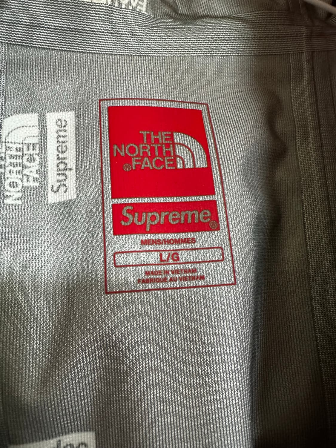 슈프림x노스페이스 서밋시리즈 테이프 심 자켓 size L 상품이미지2