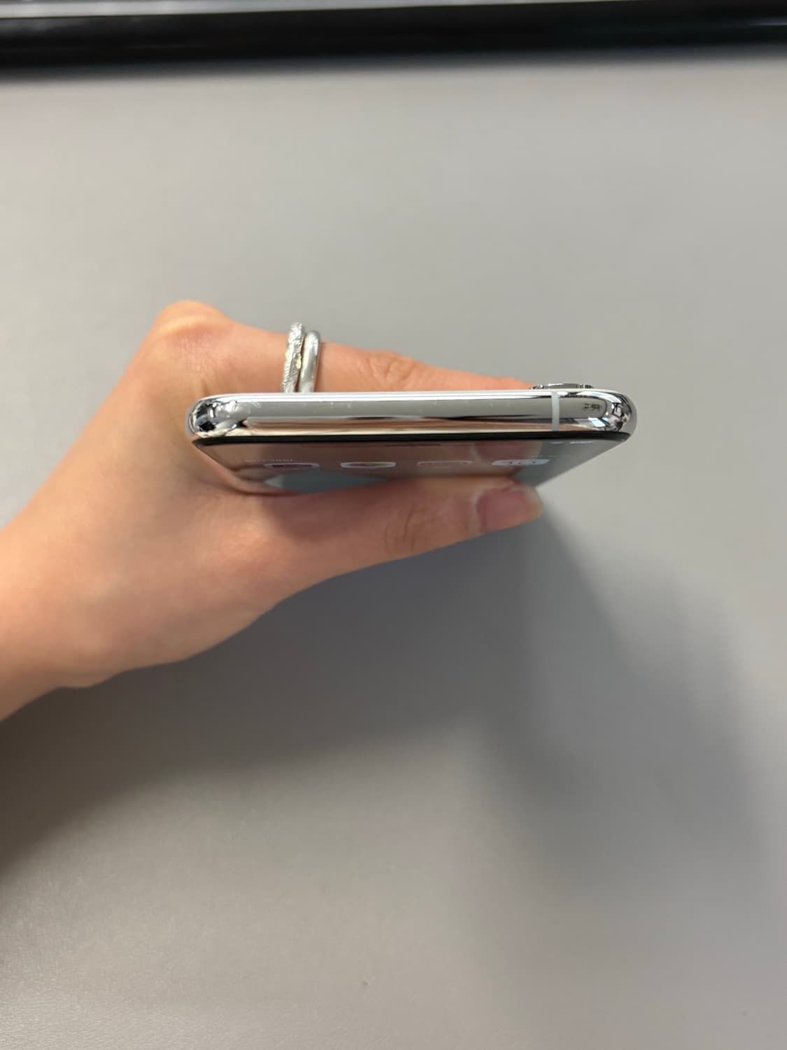 상태s급) 아이폰xs 실버 64기가 상품이미지3