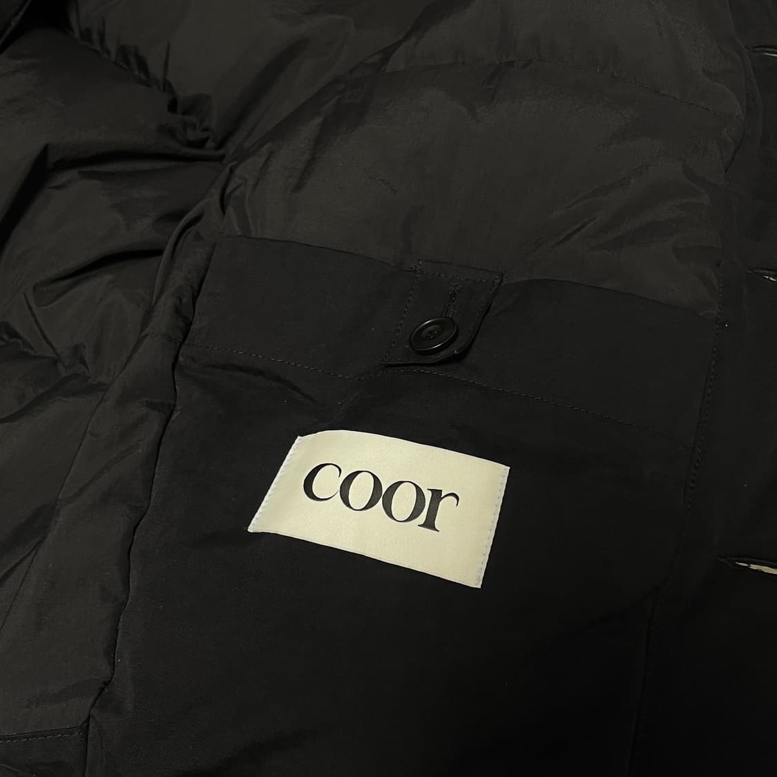 쿠어 미니멀 카라 다운 자켓 (블랙) 상품이미지4