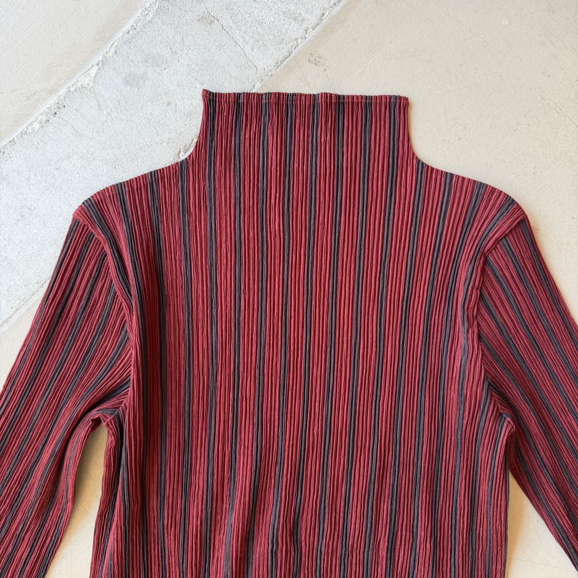 이세이 미야케 스트라이프 플리츠 탑 상품이미지4