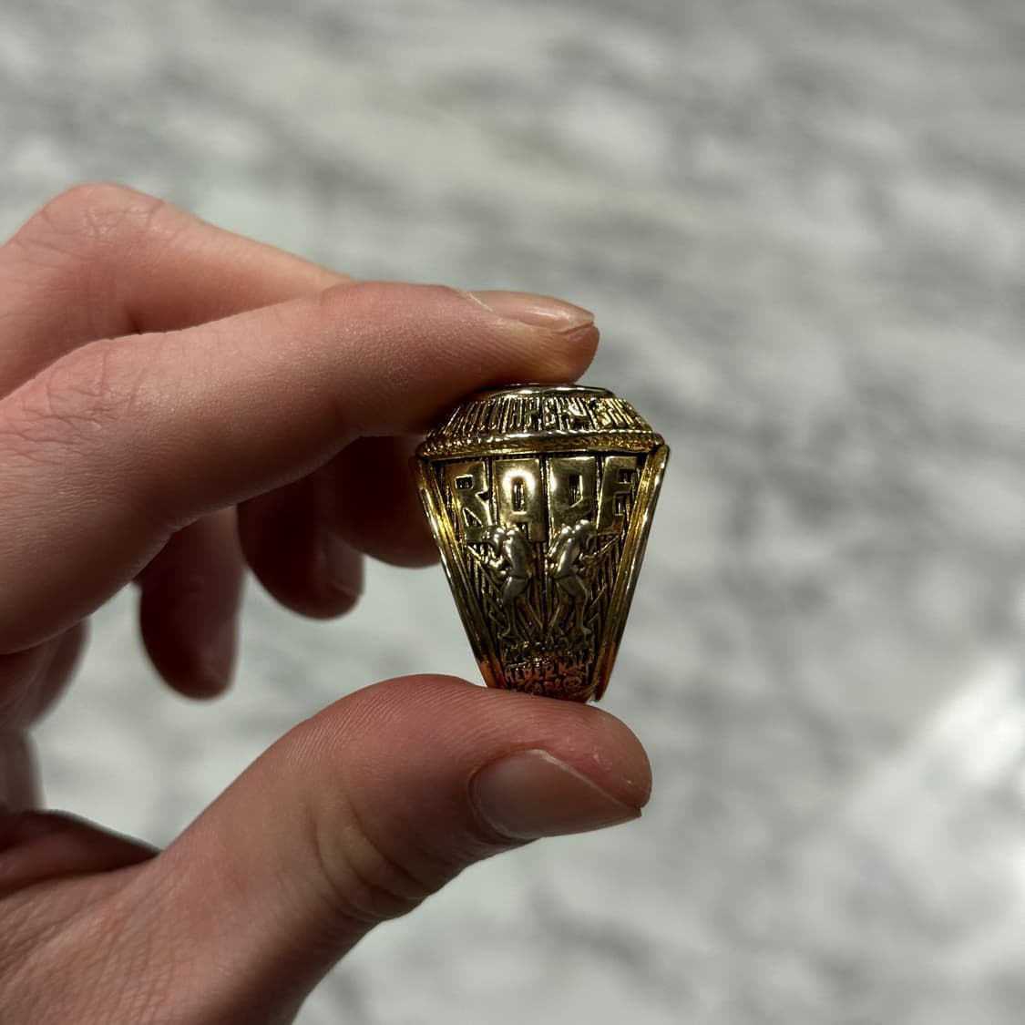 정품 베이프 컬리지 링 골드 상품이미지5