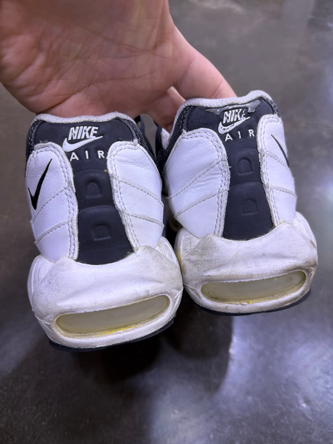 나이키 에어맥스95 에센셜 음양 화이트 블랙 슈즈 260 상품이미지7