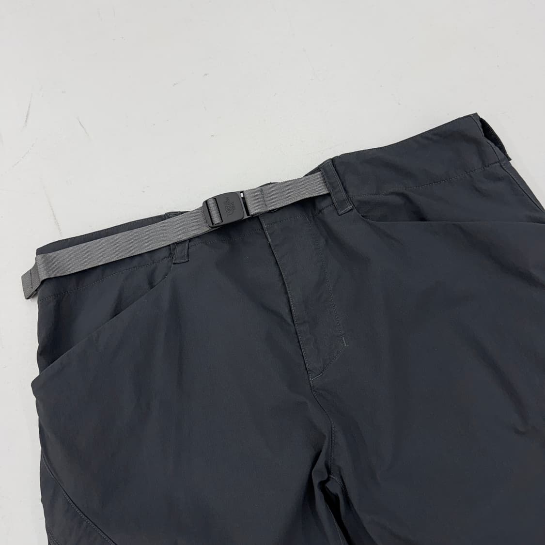노스페이스 고프코어 벨티드 분리형 나일론 팬츠 상품이미지5