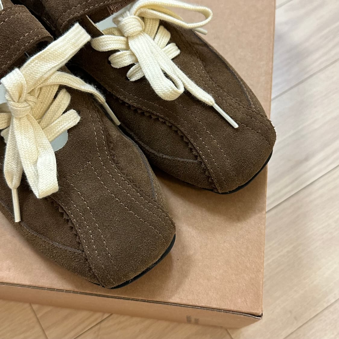 KHIHO 기호 핑킹 메리제인 스니커즈 브라운 (벨벳스트랩 추가)  사이 상품이미지5