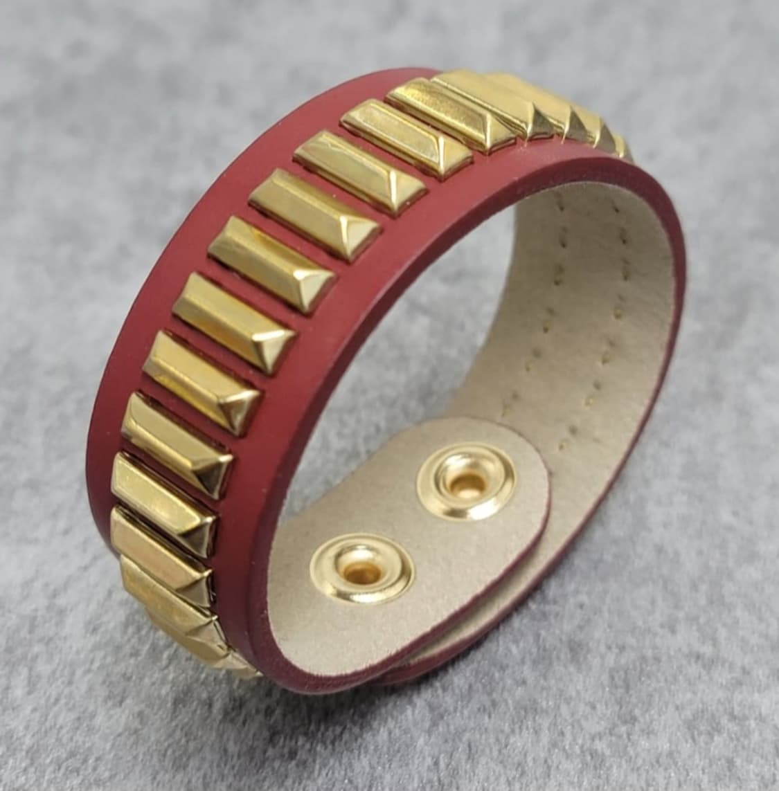 stud leather bracelet 상품이미지1