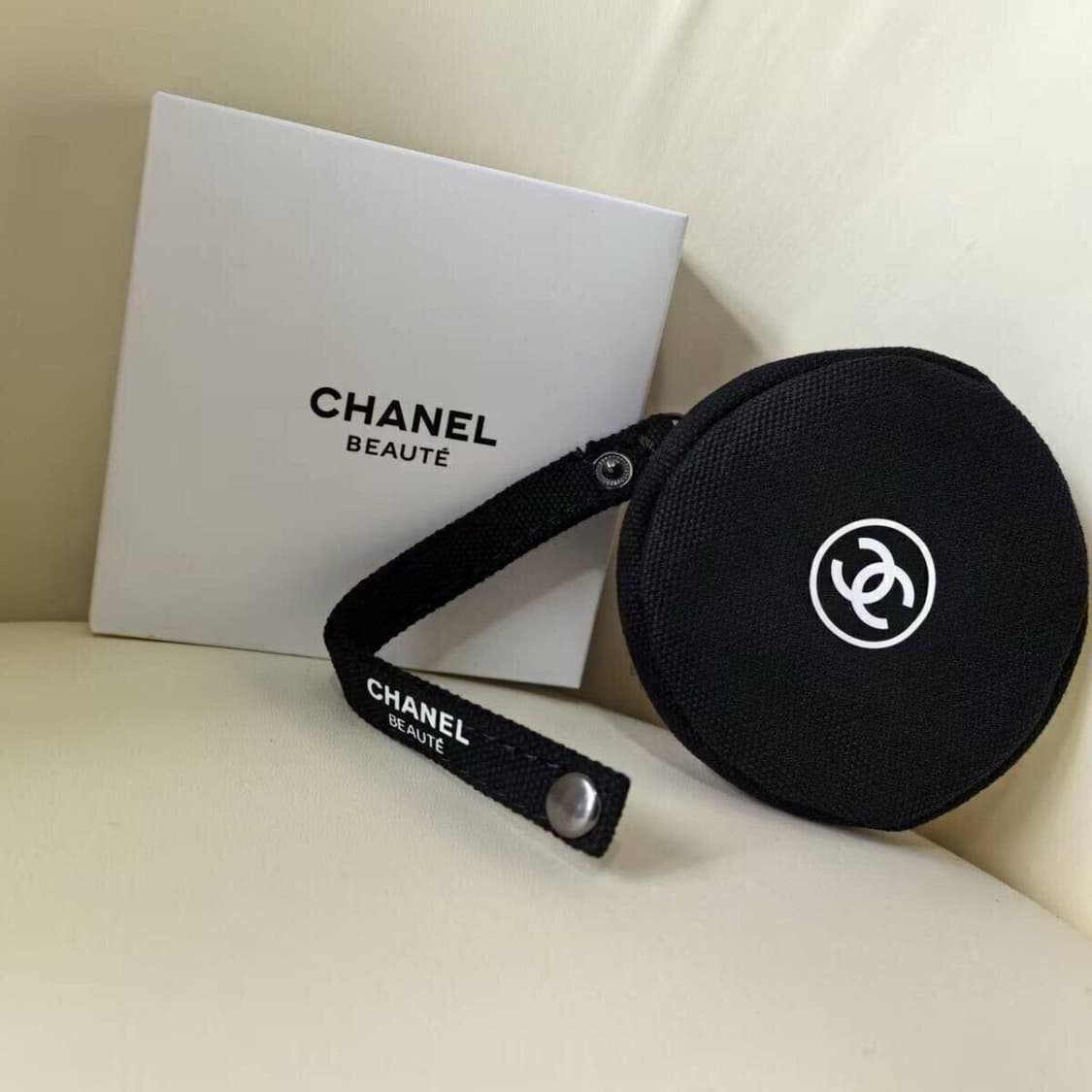 샤넬뷰티  블랙원형 미니파우치 동전지갑 스트랩  상품이미지3