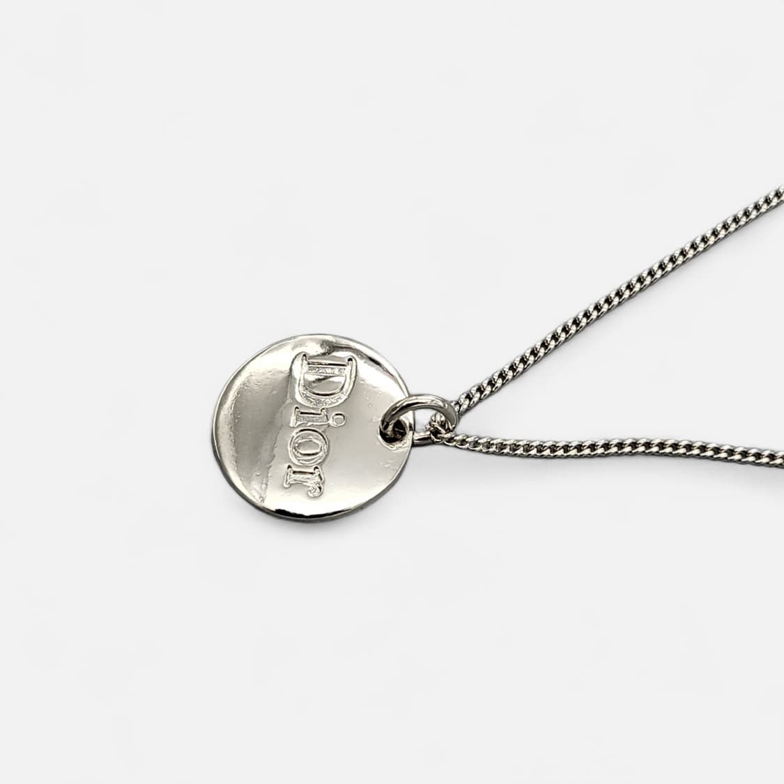 디올 로고 디스크 목걸이 상품이미지6