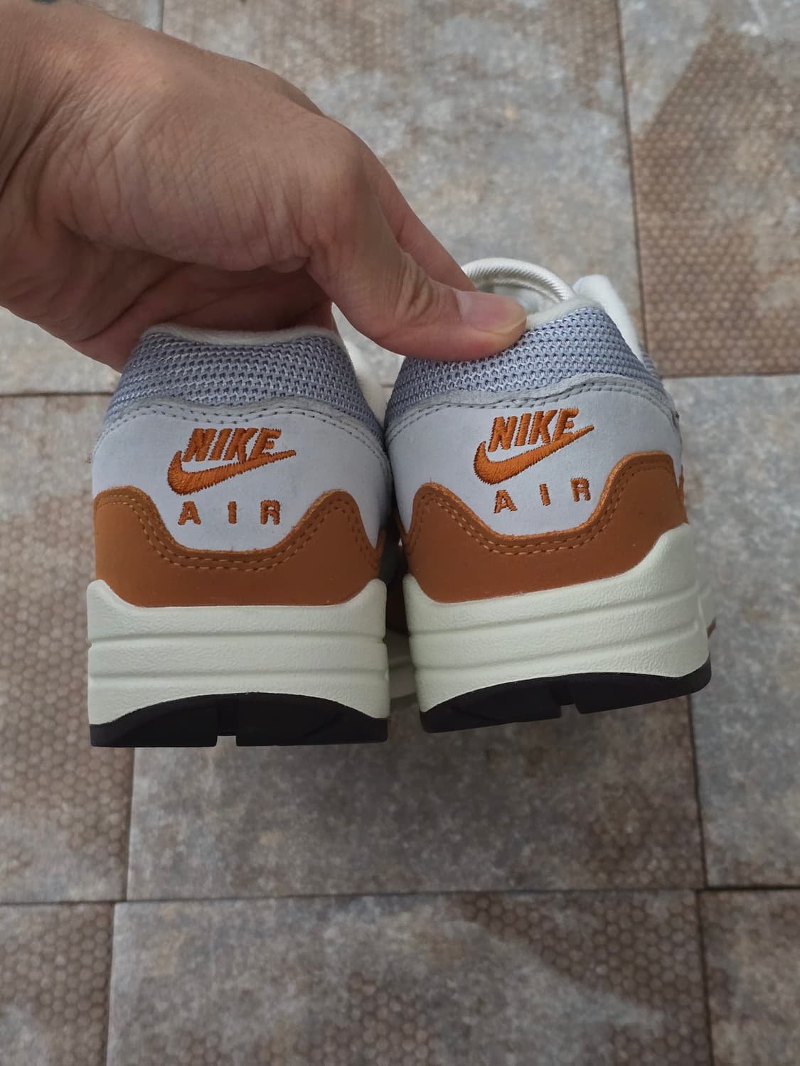 (230)나이키 파타 에어맥스 1 모나크  상품이미지7